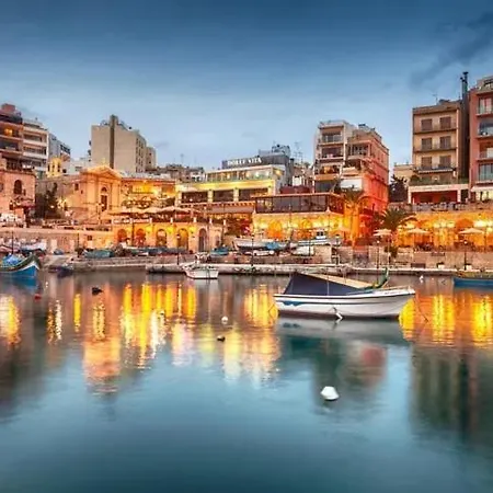 Apartamento Stylish Apartment, Steps Away From The Sea In St Julians San Julián